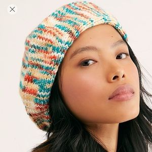 🍇🍓Knit Beret made by free people